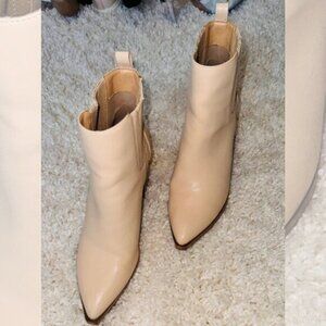 Womens Size 8 Leather Ankle Slip On Chunky Heel Pointed Toe Chelsea Boots Cream